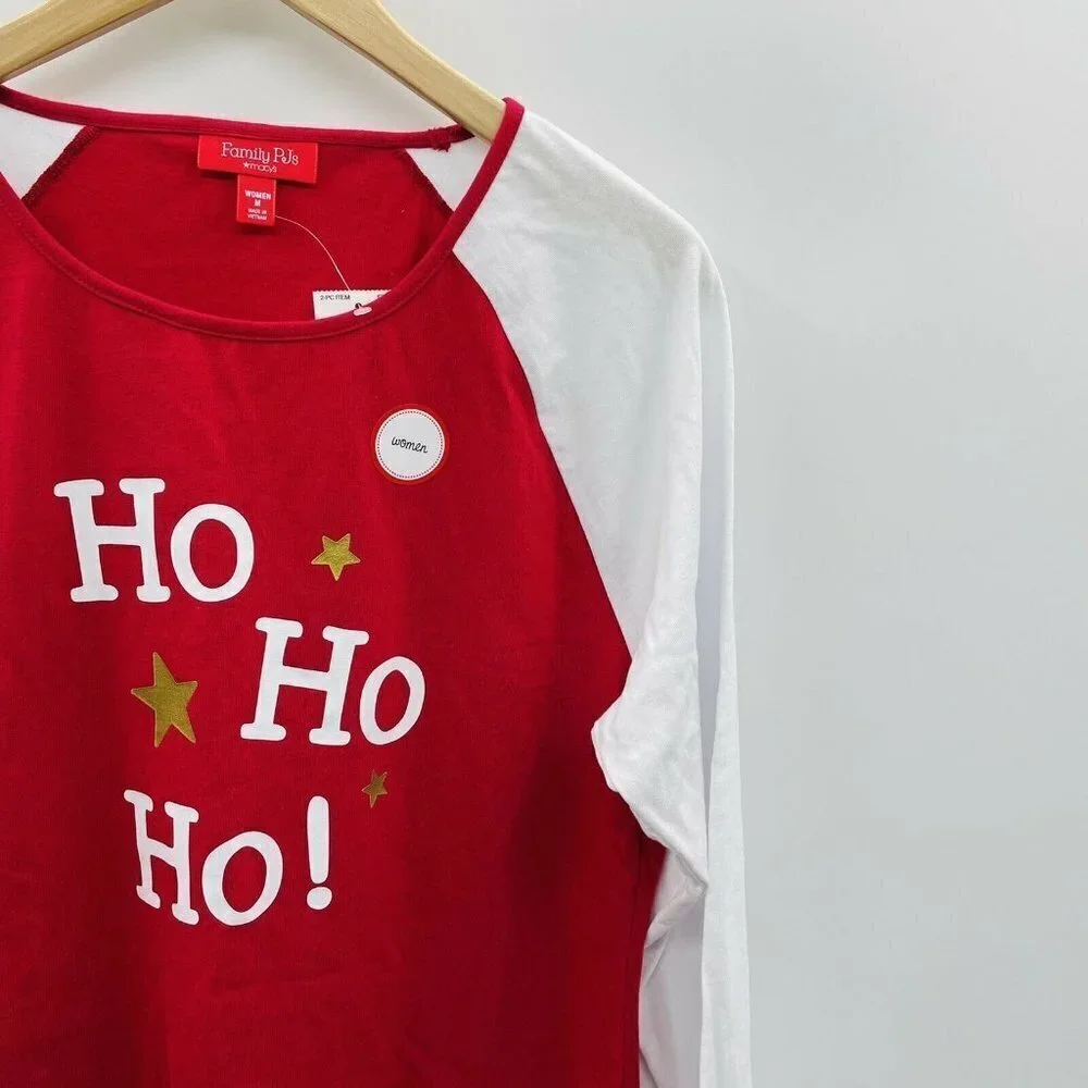 Macys Family‎ PJs Medium Christmas Ho Ho Ho Top 814